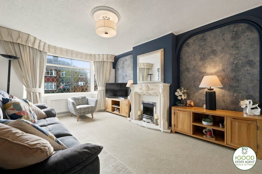 St. Austell Drive, Cheadle, SK8