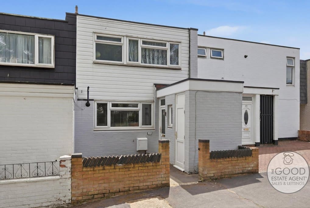 Longcroft Rise, Loughton, IG10