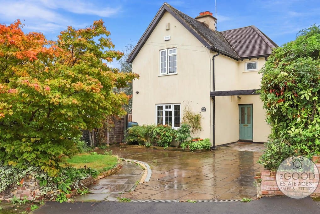Forest View Road, Loughton, IG10