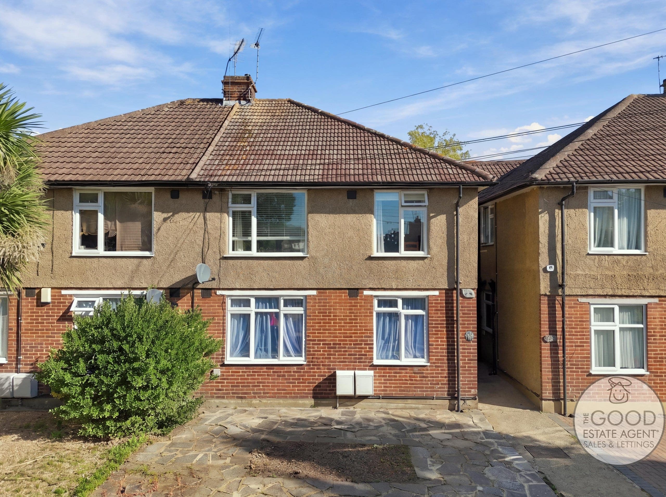 Cheltenham Gardens, Loughton, IG10