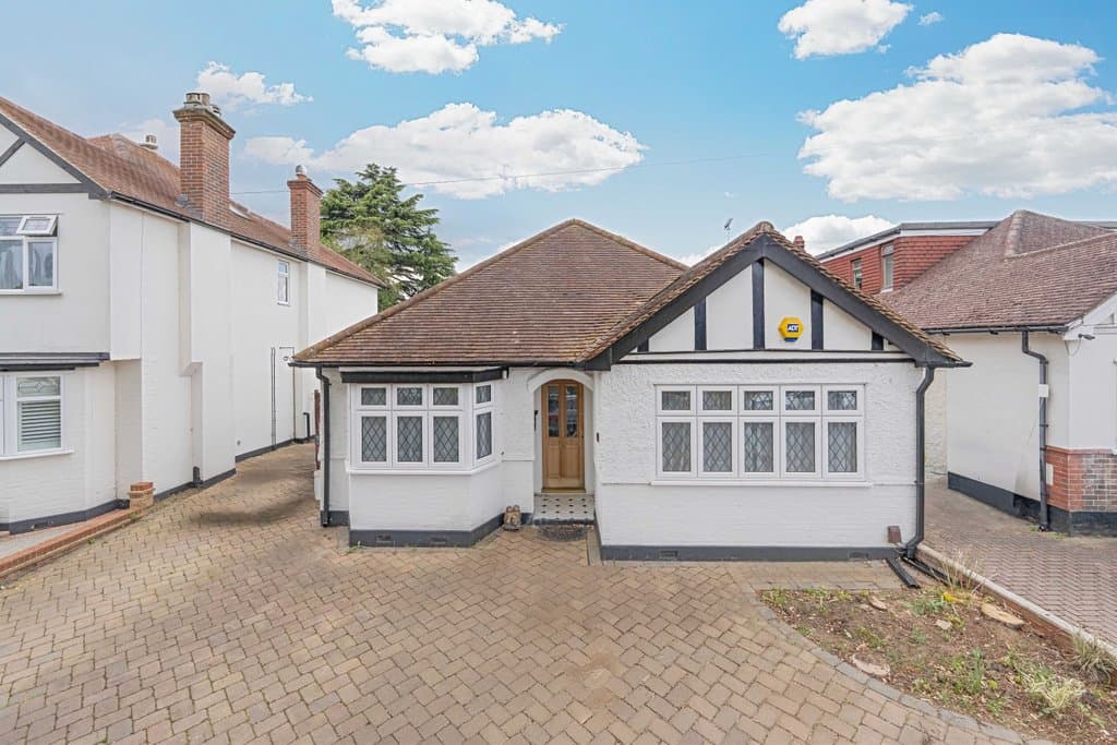 Darby Crescent, Sunbury-On-Thames, TW16