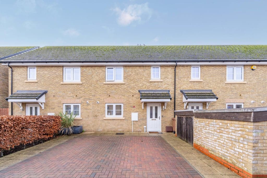 Blacksmith Close, Sunbury on Thames, TW16