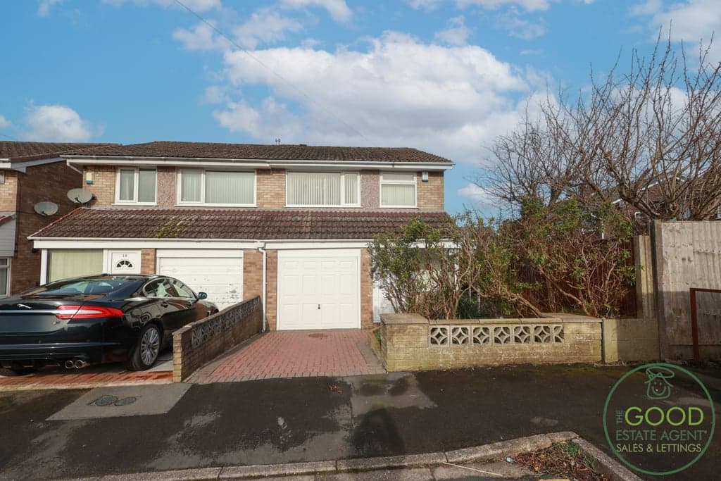 Mickleden Avenue, Preston, PR2